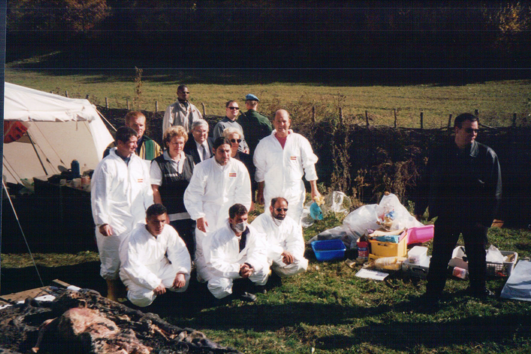 Exhumations in Kosovo, October 1999, photo provided by Mr Graham Blewitt